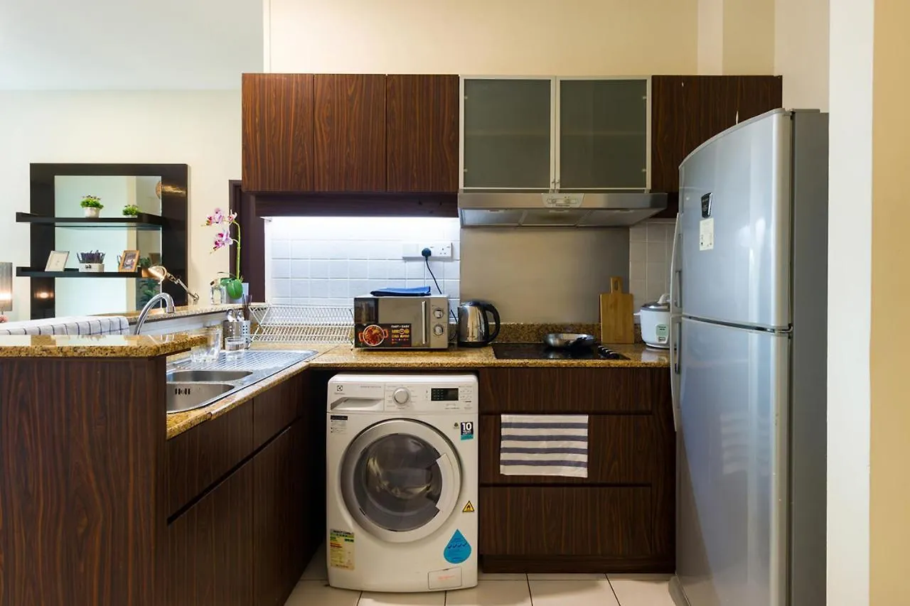 Hauzz Seri Bukit Ceylon Residence Kuala Lumpur 4*,